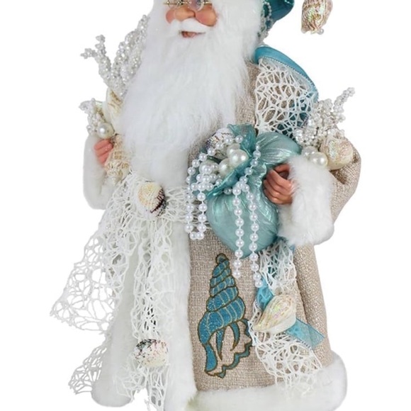Windy Hill Collection ‘Coastal Christmas Santa’ - Picture 3 of 8